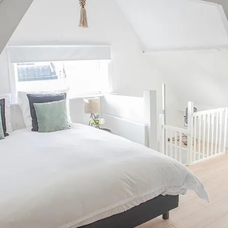 Tiny House Lindenhouse * Heemstede
