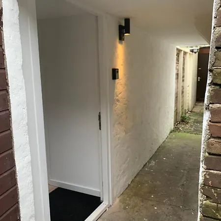 Bed & Breakfast Tiny House Lindenhouse Heemstede