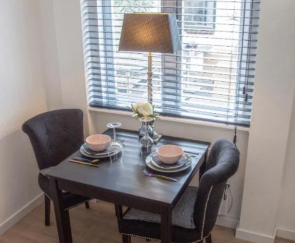 Gasthuis Tiny House Lindenhouse Heemstede