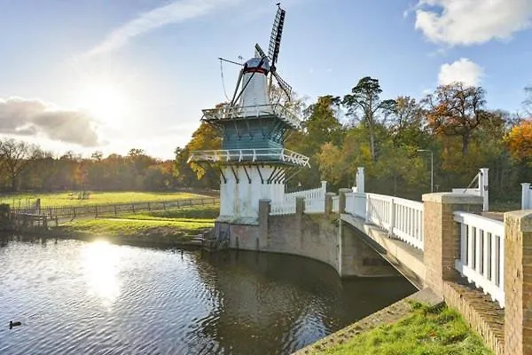 Gasthuis Tiny House Lindenhouse Heemstede